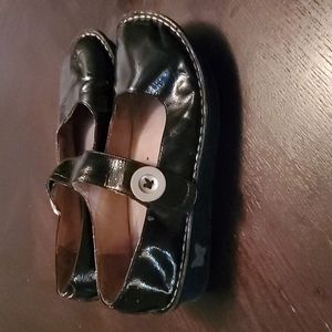 Size 40 black Alegria shoes